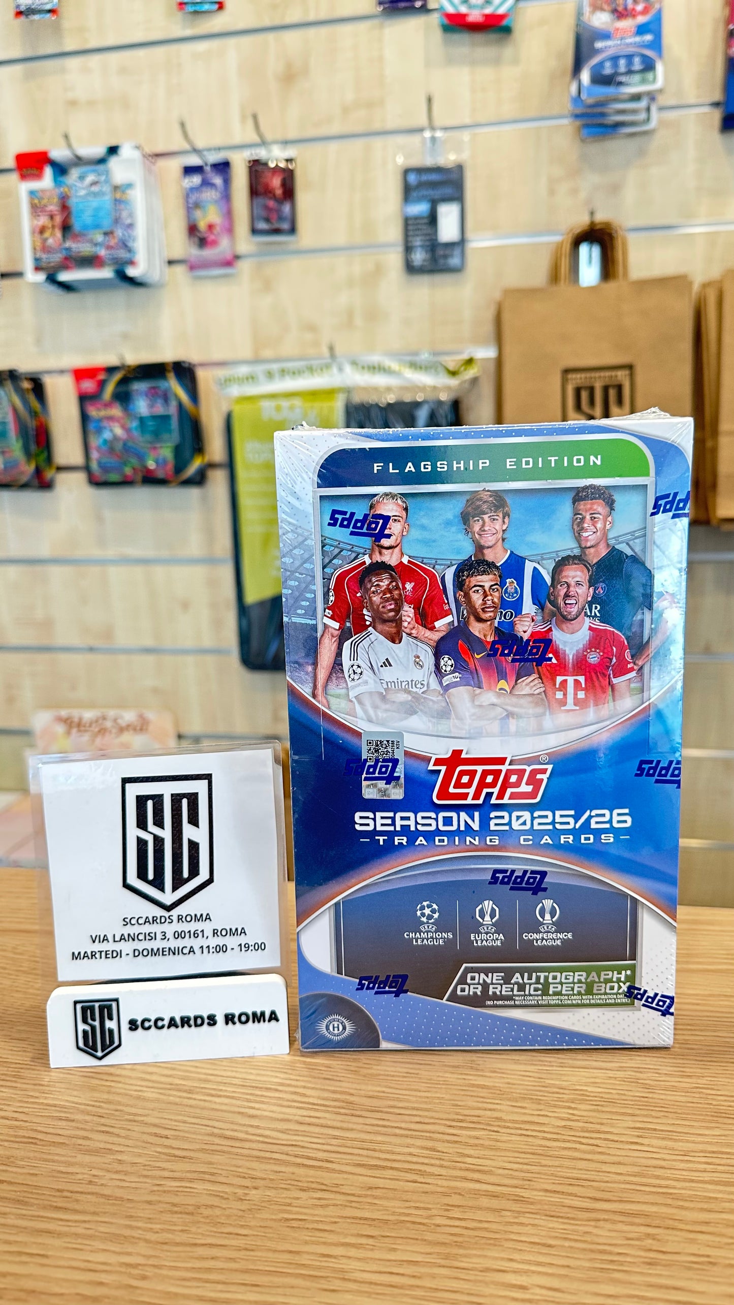 Break a Spot Topps UCC Flagship Edition Hobby Box 2025/26