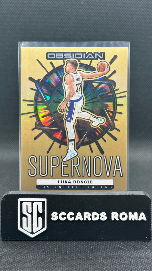 LUKA DONCIĆ supernova /60 panini
