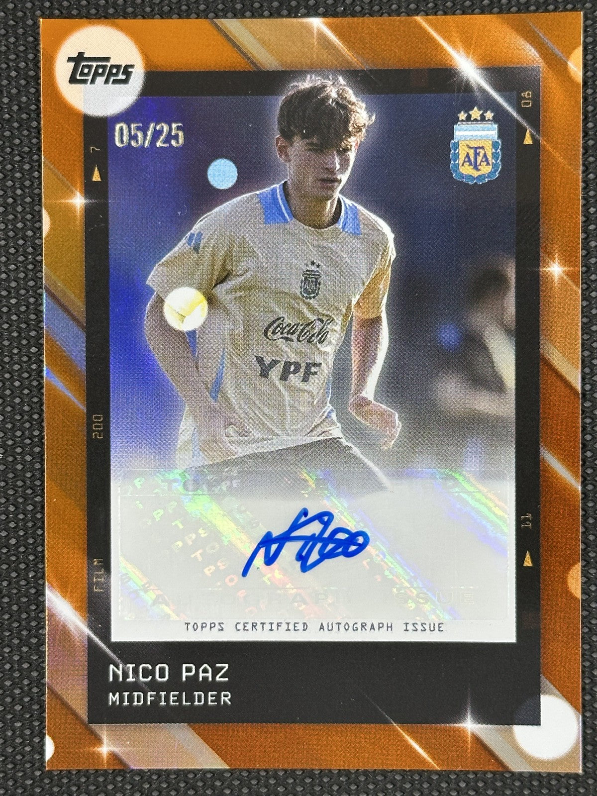 Nico Paz /25 Autograph Topps Focus Argentina 2025