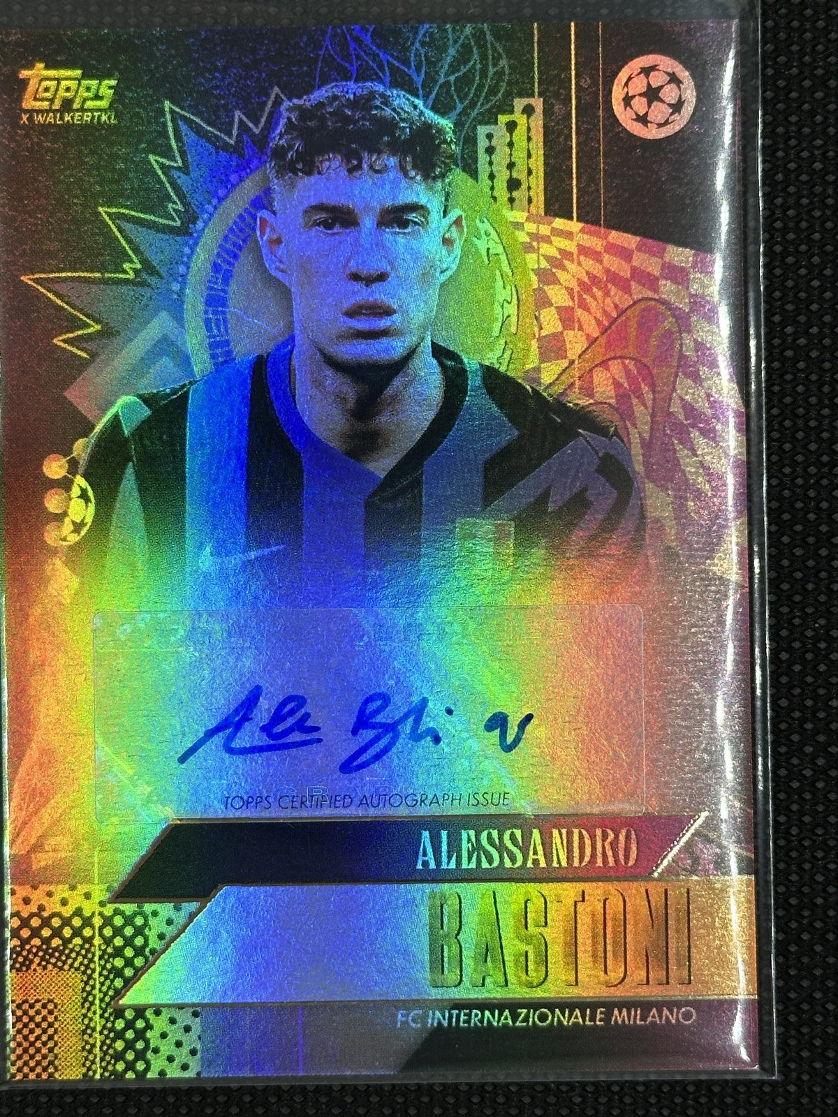 Alessandro Bastoni Autograph Topps UEFA Champions League 2024