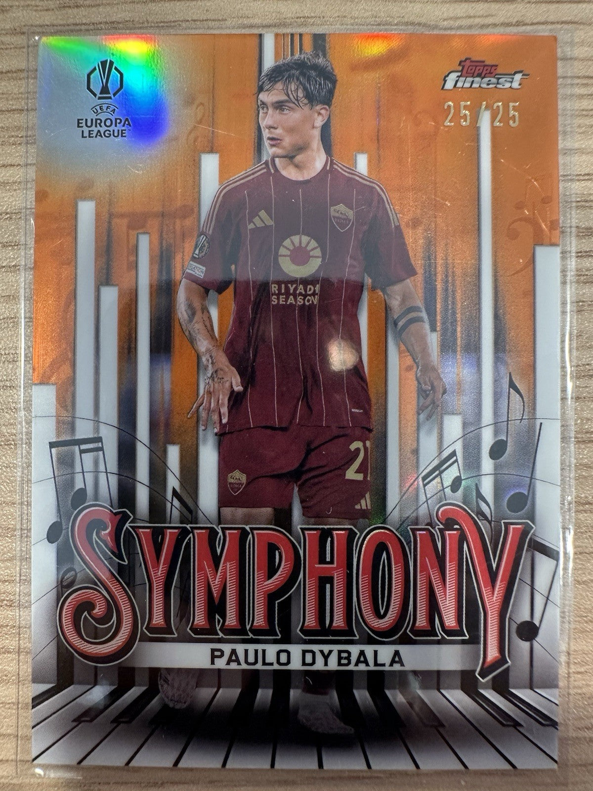 Paulo Dybala 25/25 Topps Finest UEL Symphony