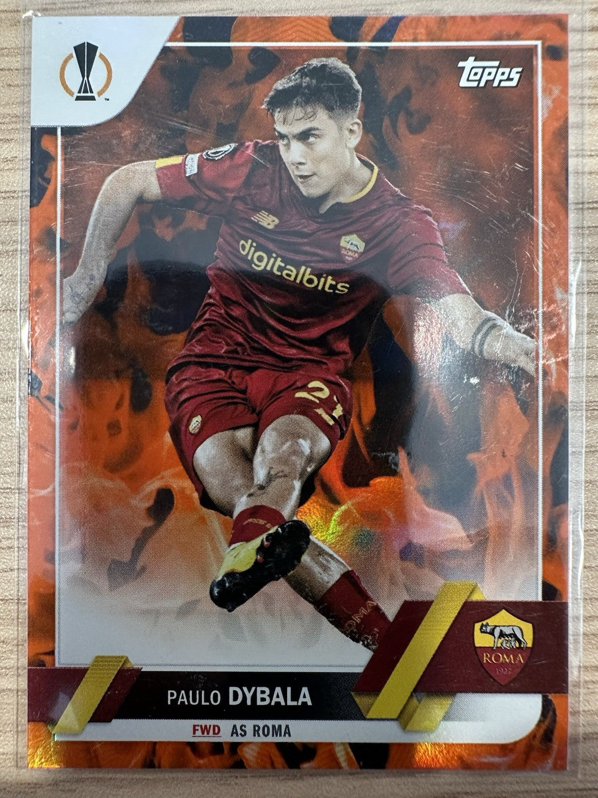 Paulo Dybala Inferno Foil Topps UEL 2023