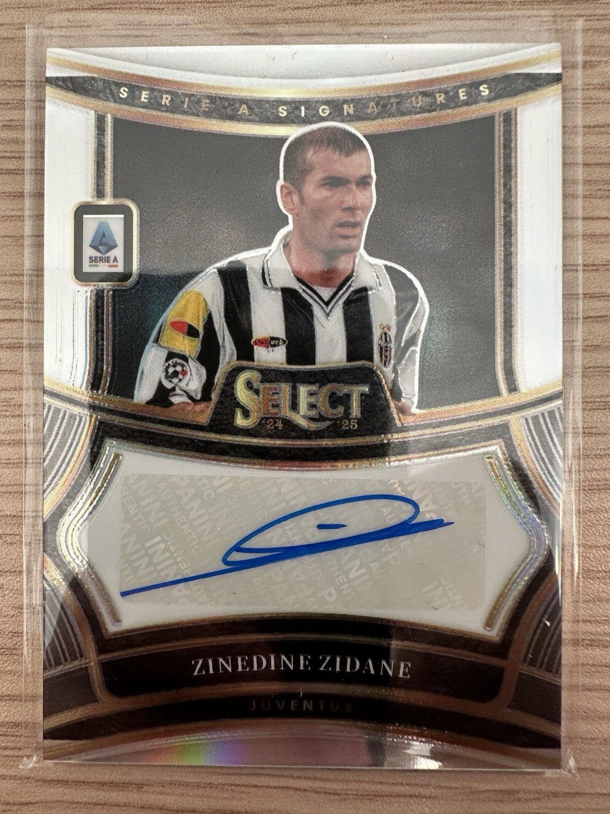Zinedine Zidane Autograph Panini Select Serie A 2024/25