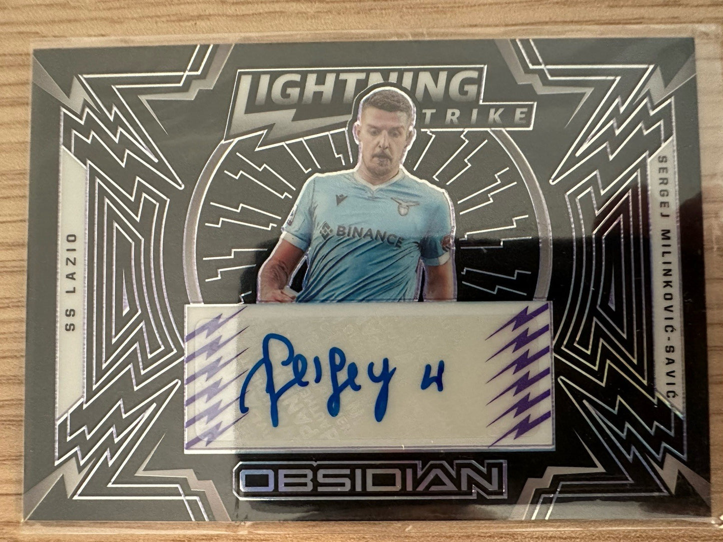 Sergej Milinkovic Savic 63/75 Autograph Panini Obsidian 2021/22