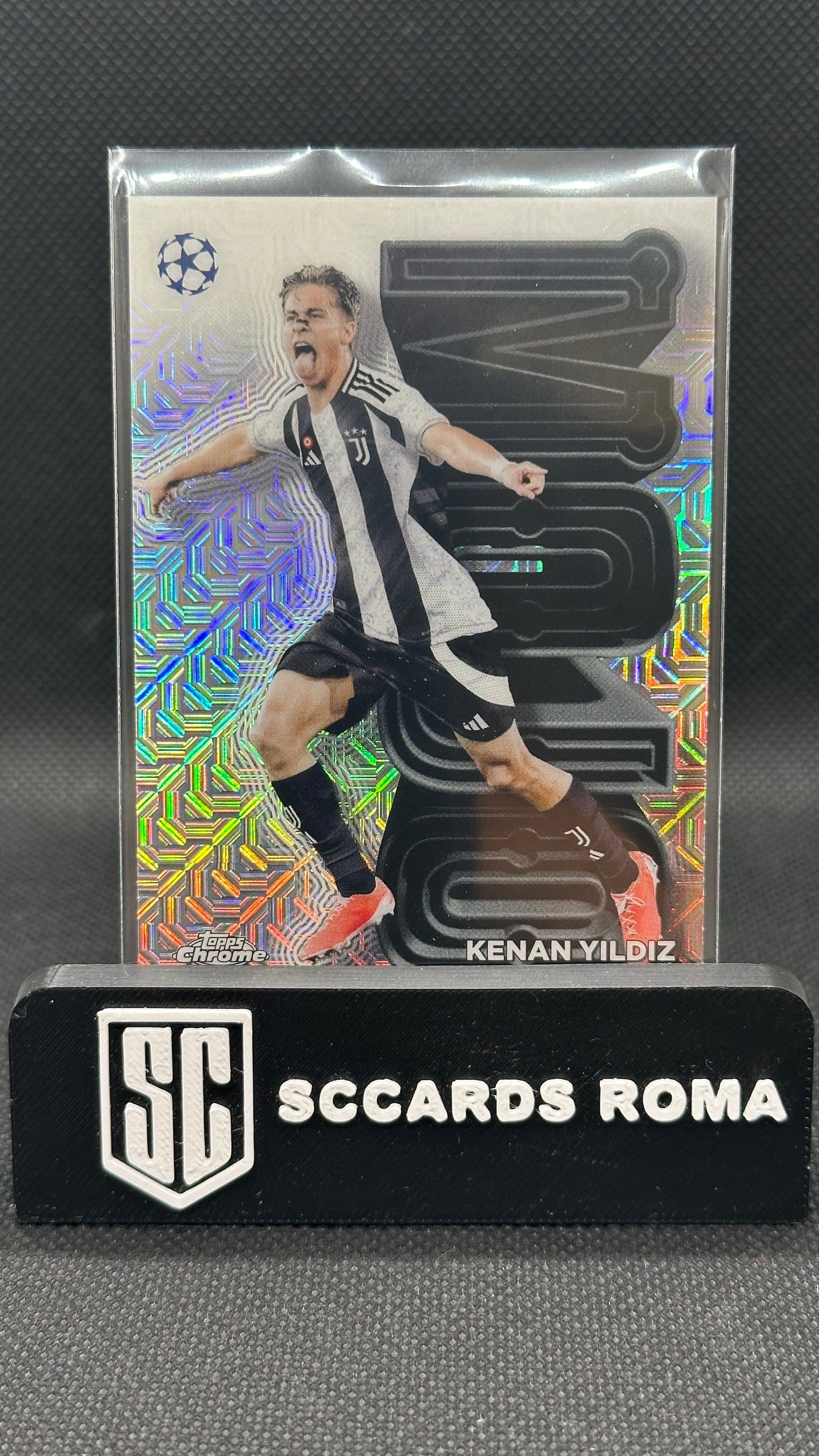 Kenan Yildiz Topps chrome Mojo case hit