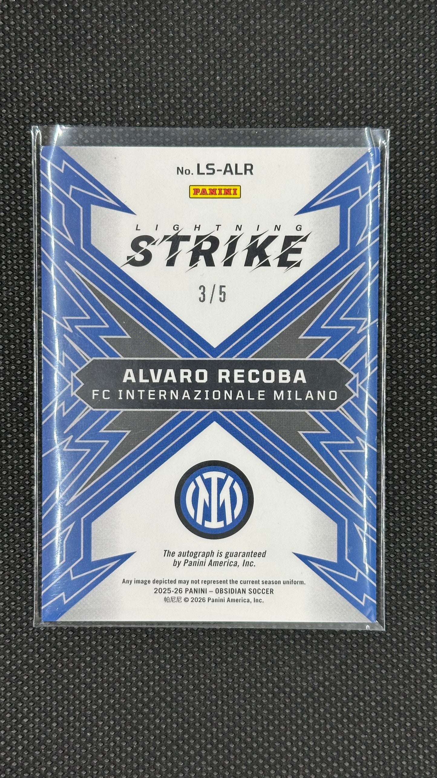 Alvaro Recoba Auto /5 Lightning Strike Panini Obsidian 2025/26