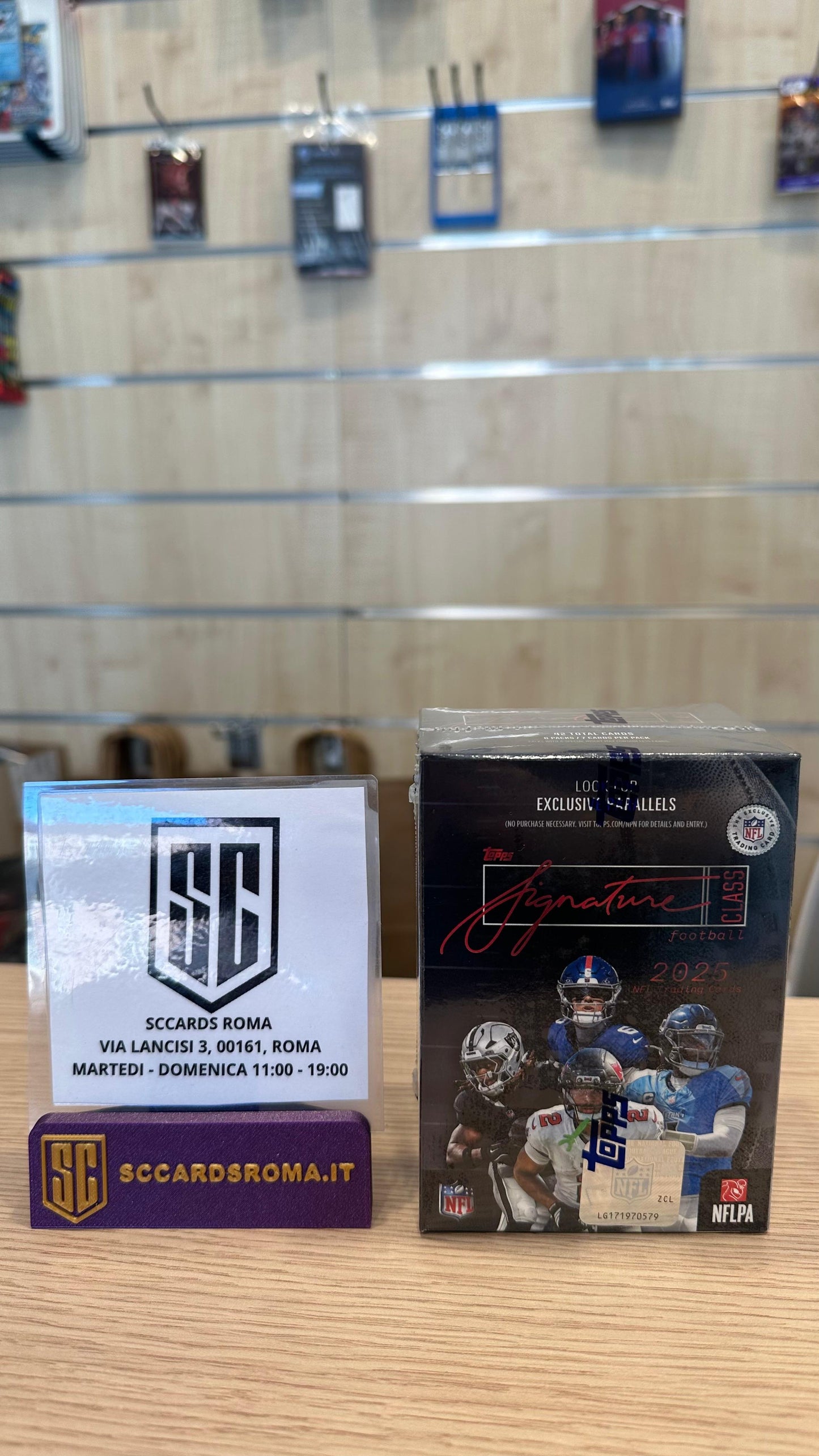 2025 Topps NFL Signature Class - value Box